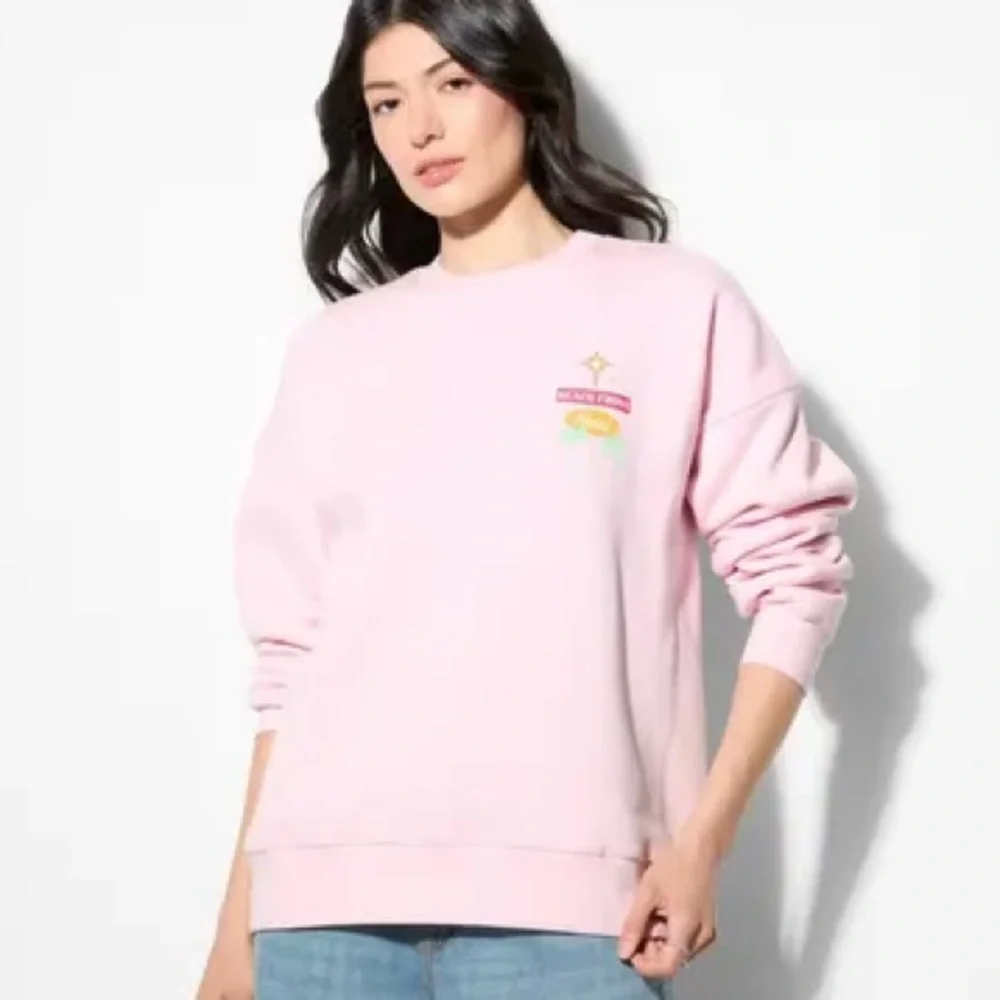 Wild Fable Women's Oversized Graphic
Pullover Sweatshirt Light Pink new - Picture 4 of 5